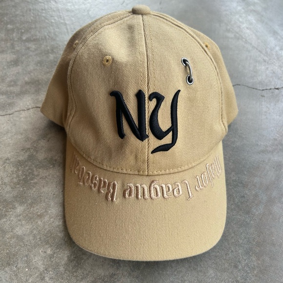 MLB Other - Yankees MLB NY PIERCE Baseball Cap
